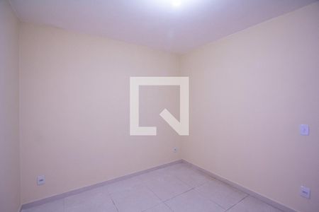 Quarto 1 de casa de condomínio para alugar com 2 quartos, 140m² em Pião, São Gonçalo