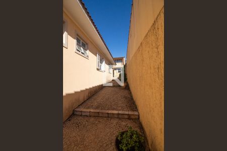 Casa à venda com 110m², 5 quartos e 2 vagasCorredor