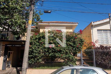 Casa à venda com 110m², 5 quartos e 2 vagasFachada