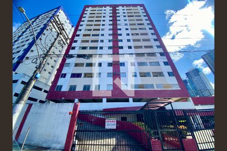 Apartamento para alugar com 55m², 2 quartos e 1 vaga Apartamento para alugar com 55m², 2 quartos e 1 vagaFachada