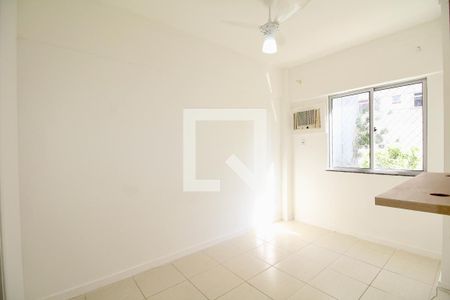Suíte de apartamento para alugar com 2 quartos, 55m² em Brotas, Salvador