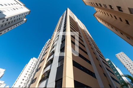 Apartamento para alugar com 60m², 2 quartos e 2 vagasFachada