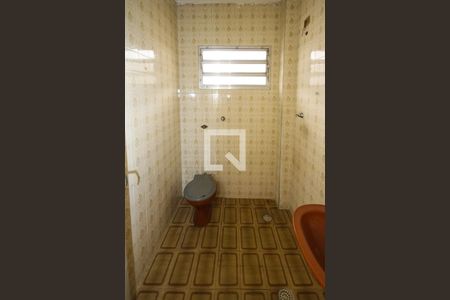 Casa à venda com 180m², 3 quartos e 4 vagasBanheiro Social