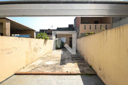 Casa à venda com 180m², 3 quartos e 4 vagasQuintal
