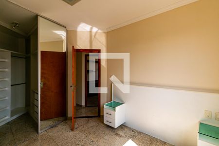 Apartamento à venda com 220m², 4 quartos e 2 vagasQuarto 3