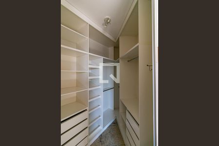 Apartamento à venda com 220m², 4 quartos e 2 vagasQuarto 3