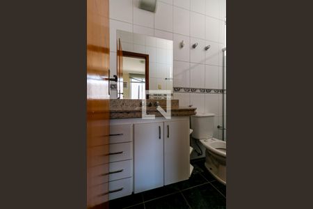 Apartamento à venda com 220m², 4 quartos e 2 vagasBanheiro 3