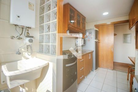 Apartamento à venda com 81m², 3 quartos e 2 vagas Apartamento à venda com 81m², 3 quartos e 2 vagasCozinha e Área de Serviço