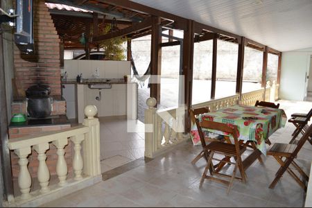 Casa à venda com 374m², 4 quartos e 10 vagasVaranda