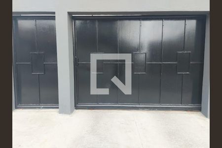 Casa à venda com 374m², 4 quartos e 10 vagasFachada