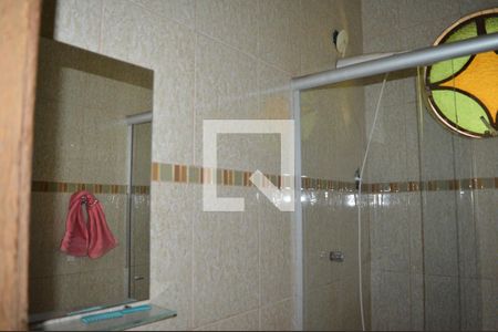 Casa à venda com 374m², 4 quartos e 10 vagasBanheiro da Área de Serviço