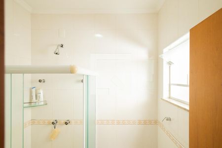 Casa à venda com 203m², 3 quartos e 4 vagasBanheiro - Suíte 2