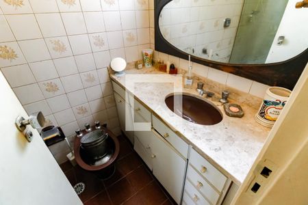 Apartamento à venda com 143m², 3 quartos e 2 vagas Apartamento à venda com 143m², 3 quartos e 2 vagasBanheiro da Suíte