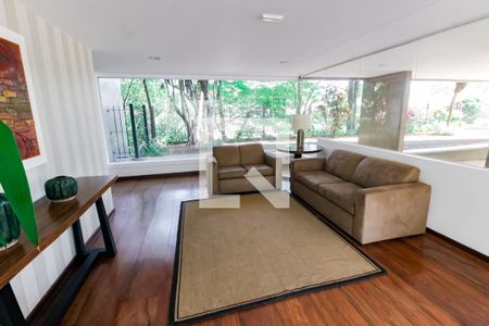 Apartamento à venda com 143m², 3 quartos e 2 vagas Apartamento à venda com 143m², 3 quartos e 2 vagasHall de entrada