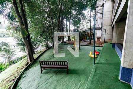 Apartamento à venda com 143m², 3 quartos e 2 vagas Apartamento à venda com 143m², 3 quartos e 2 vagasÁrea comum - Playground