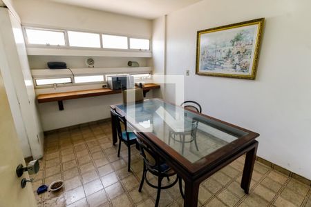Apartamento à venda com 143m², 3 quartos e 2 vagas Apartamento à venda com 143m², 3 quartos e 2 vagasCopa