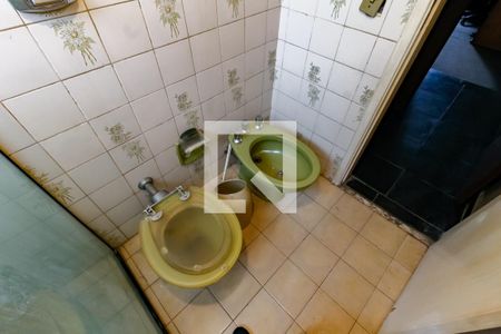 Apartamento à venda com 143m², 3 quartos e 2 vagas Apartamento à venda com 143m², 3 quartos e 2 vagasBanheiro Corredor