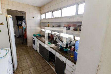 Apartamento à venda com 143m², 3 quartos e 2 vagas Apartamento à venda com 143m², 3 quartos e 2 vagasCozinha - Armários