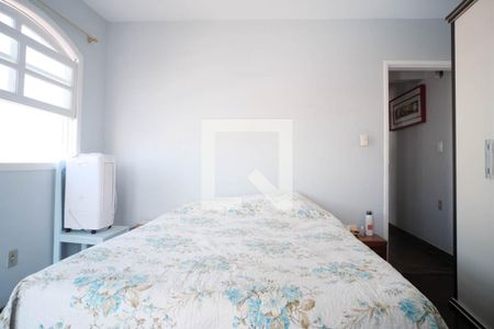 Casa à venda com 120m², 3 quartos e 2 vagas Casa à venda com 120m², 3 quartos e 2 vagasQuarto 3