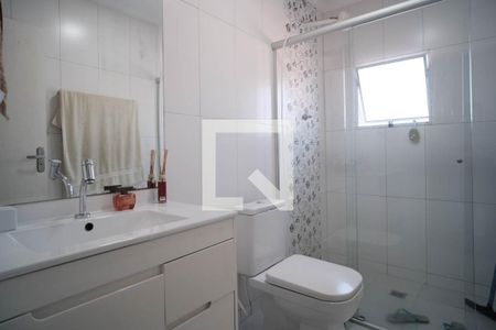 Casa à venda com 120m², 3 quartos e 2 vagas Casa à venda com 120m², 3 quartos e 2 vagasBanheiro