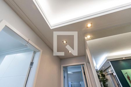 Apartamento à venda com 70m², 2 quartos e 2 vagasCorredor