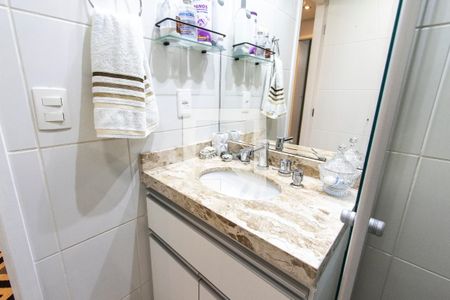 Apartamento à venda com 70m², 2 quartos e 2 vagasBanheiro