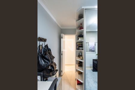 Apartamento à venda com 70m², 2 quartos e 2 vagasQuarto 2