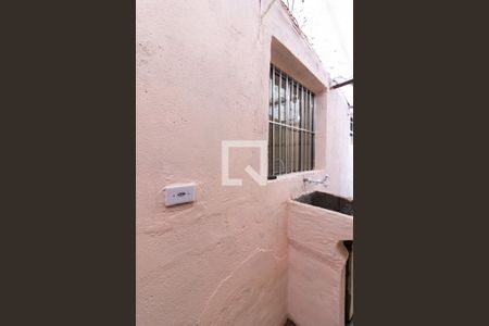 Casa para alugar com 42m², 1 quarto e sem vagaÁrea de Serviço