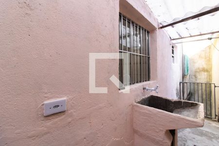 Casa para alugar com 42m², 1 quarto e sem vagaÁrea de Serviço