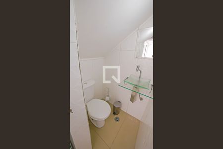 Casa de condomínio à venda com 100m², 2 quartos e 1 vagaBanheiro 2