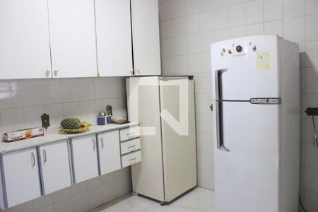 Casa à venda com 310m², 5 quartos e 9 vagasCozinha