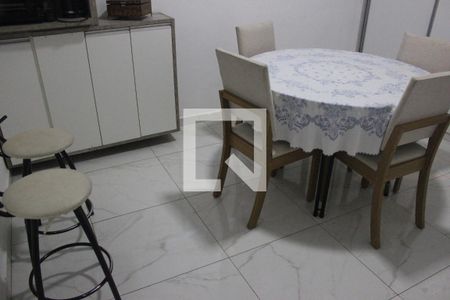 Casa à venda com 310m², 5 quartos e 9 vagasCopa da cozinha
