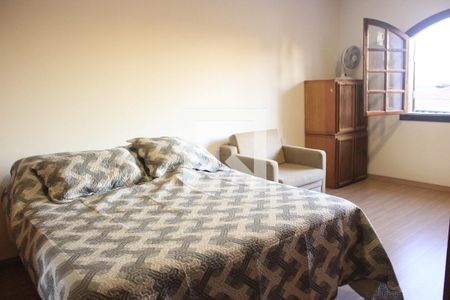 Casa à venda com 310m², 5 quartos e 9 vagasQuarto 2