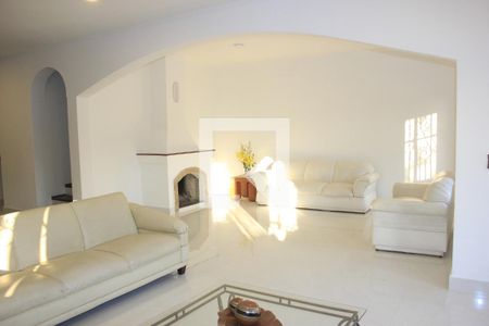 Sala de casa à venda com 5 quartos, 310m² em Vila Galvão, Guarulhos