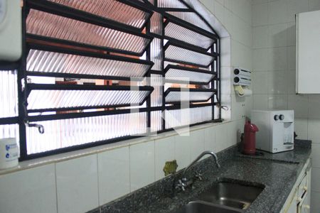 Casa à venda com 310m², 5 quartos e 9 vagasCozinha