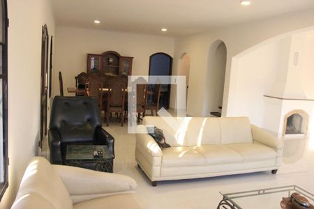 Sala de casa à venda com 5 quartos, 310m² em Vila Galvão, Guarulhos