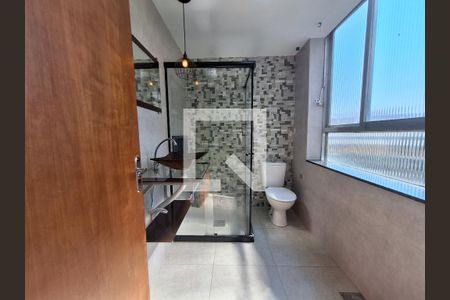 Banheiro de kitnet/studio para alugar com 1 quarto, 45m² em Saúde, Rio de Janeiro