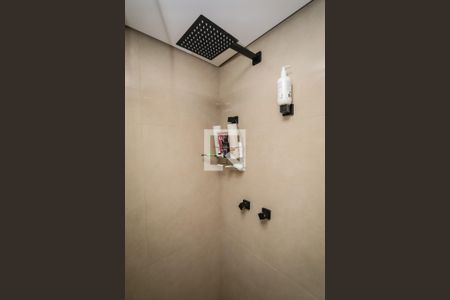 Apartamento à venda com 49m², 1 quarto e 1 vaga Apartamento à venda com 49m², 1 quarto e 1 vagaBanheiro da Suite