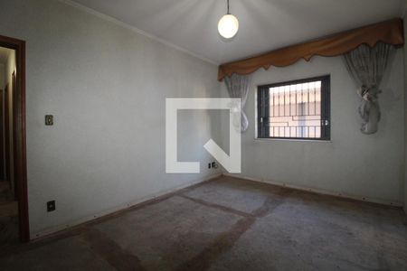 Casa à venda com 545m², 5 quartos e 4 vagasQuarto 2 