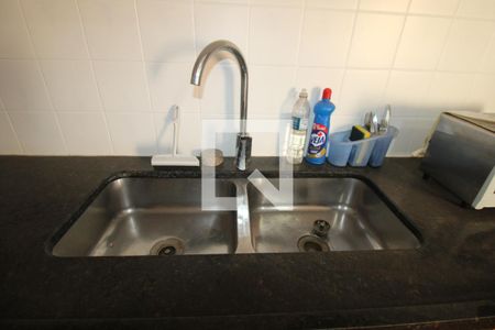 Casa à venda com 545m², 5 quartos e 4 vagasCozinha (superior)