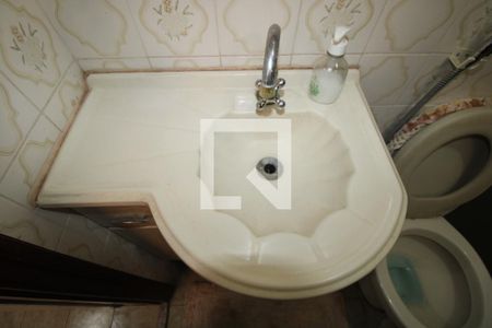 Casa à venda com 545m², 5 quartos e 4 vagasBanheiro Social (inferior)