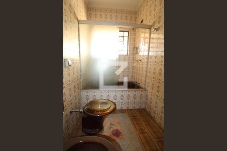 Casa à venda com 545m², 5 quartos e 4 vagasBanheiro Social (superior)