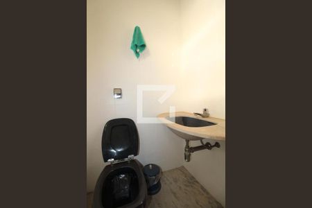 Casa à venda com 545m², 5 quartos e 4 vagasLavabo