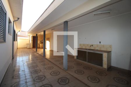Casa à venda com 545m², 5 quartos e 4 vagasQuintal