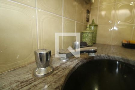 Casa à venda com 545m², 5 quartos e 4 vagasBanheiro Social (superior)