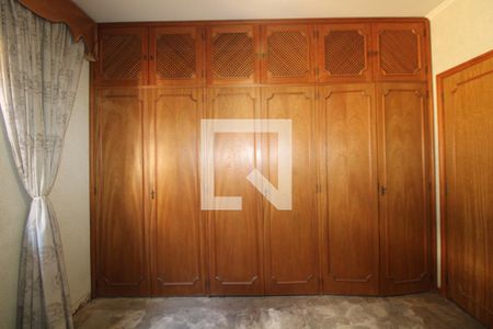 Casa à venda com 545m², 5 quartos e 4 vagasQuarto 3