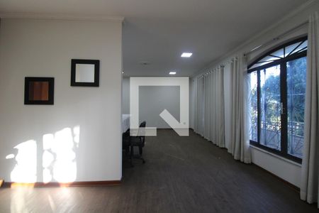 Casa à venda com 545m², 5 quartos e 4 vagasSala de estar (superior)