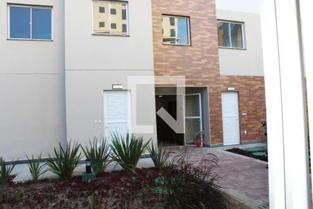 Apartamento à venda com 41m², 2 quartos e sem vagaÁrea comum