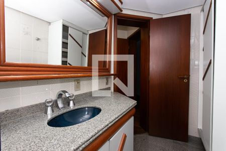 Apartamento para alugar com 170m², 4 quartos e 2 vagasBanheiro da Suíte 1