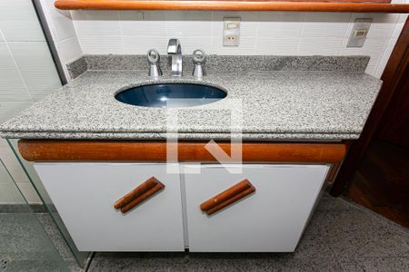 Apartamento para alugar com 170m², 4 quartos e 2 vagasBanheiro da Suíte 1